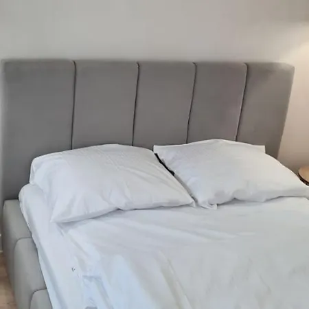 Neu Schweizerhaus 29